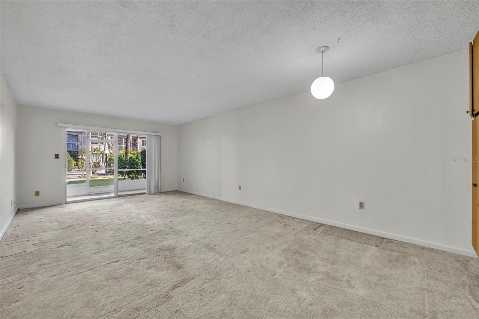 1250 S DENNING DR #104
