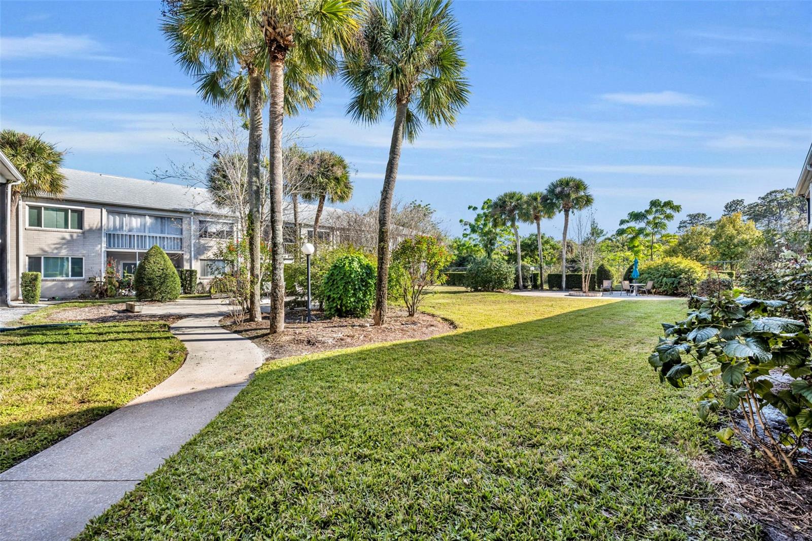 1250 S DENNING DR #104