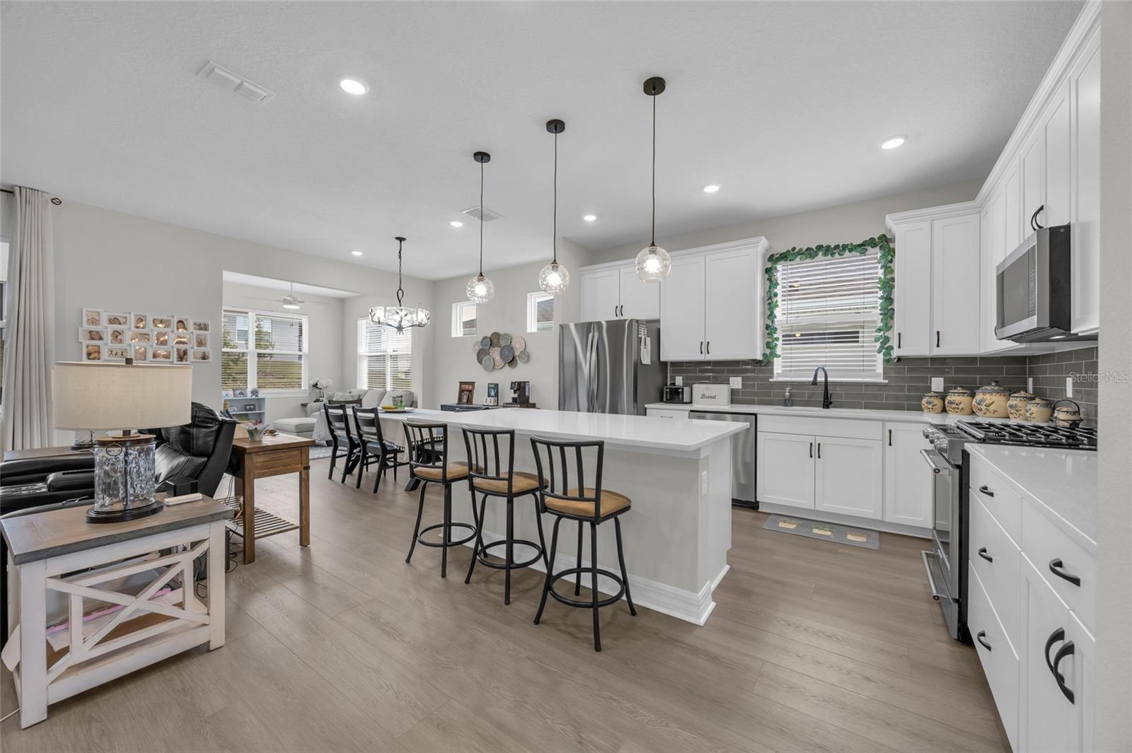 1384 ZESTY CITRUS LN
