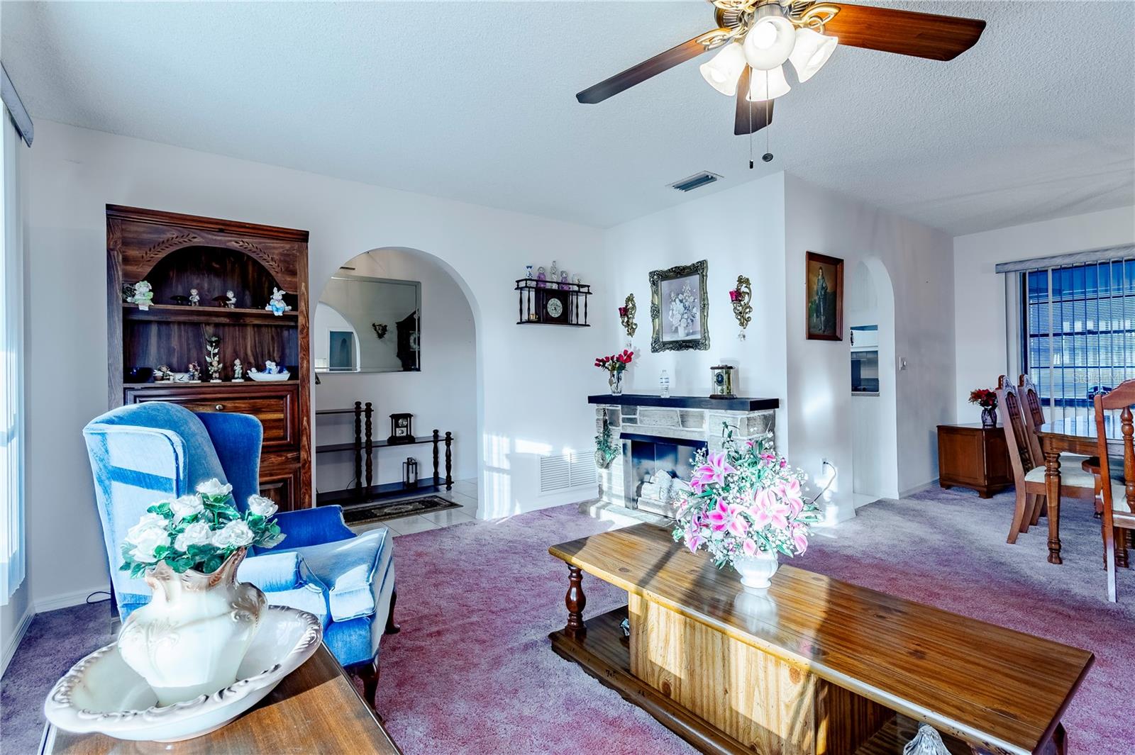 2420 PINE TREE CIRCLE DR