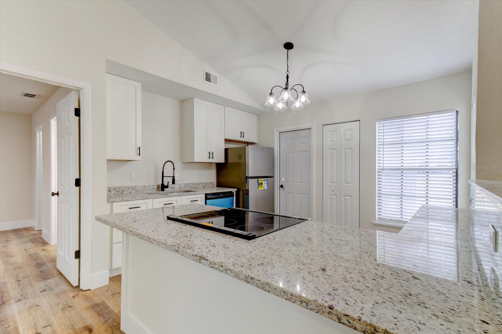 3314 SHALIMAR CIR