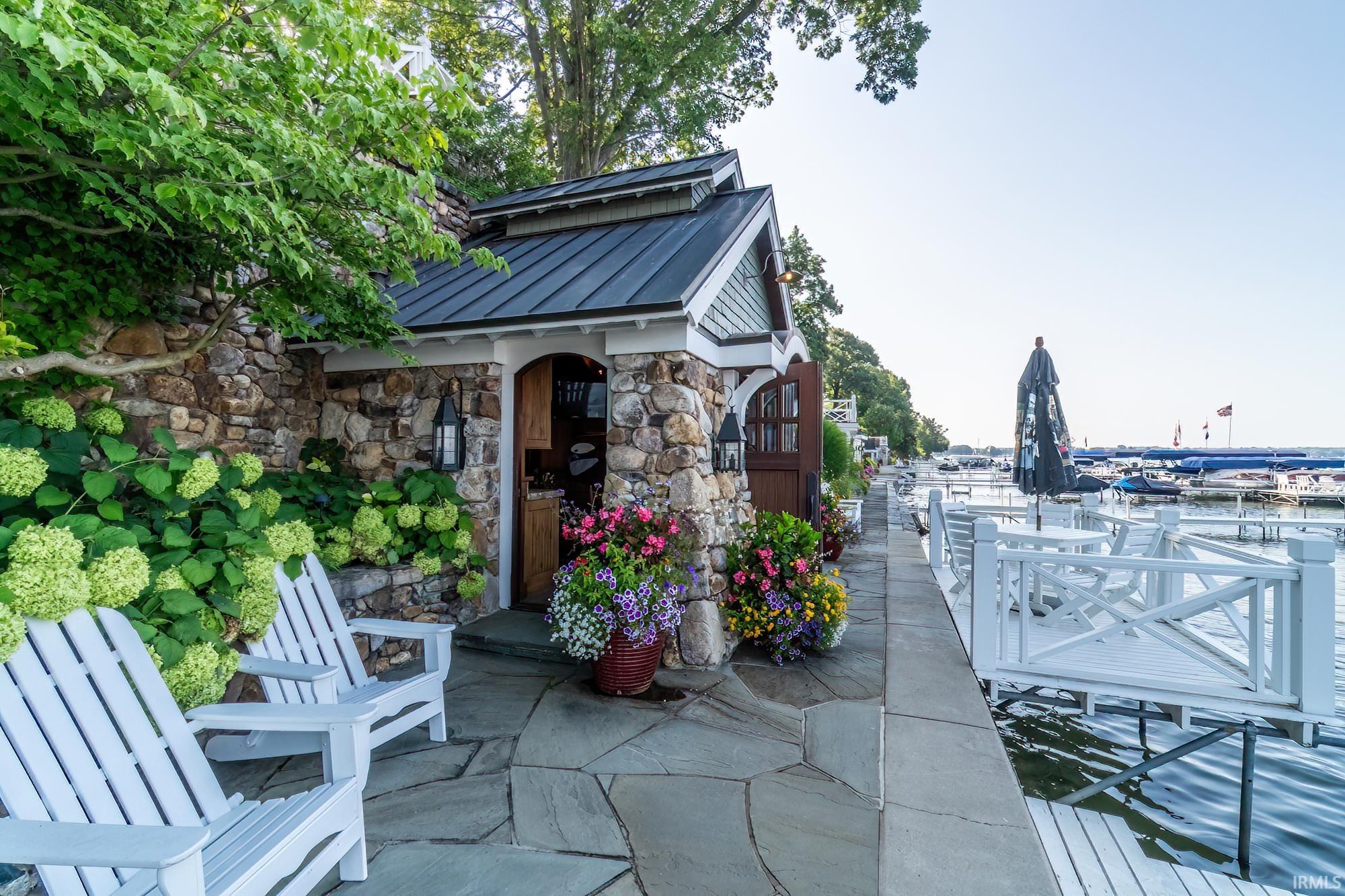 11425 N Cedar Point High Road