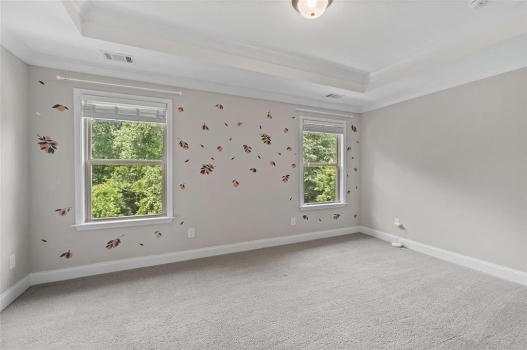 2122 PEMBROKE Drive