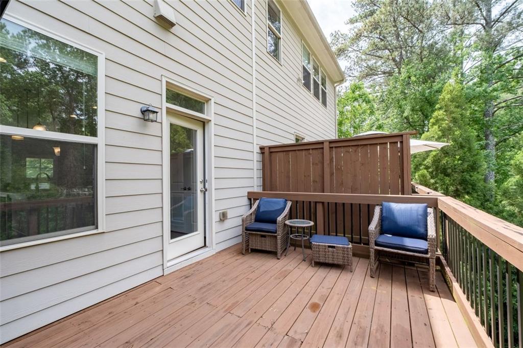 2122 PEMBROKE Drive