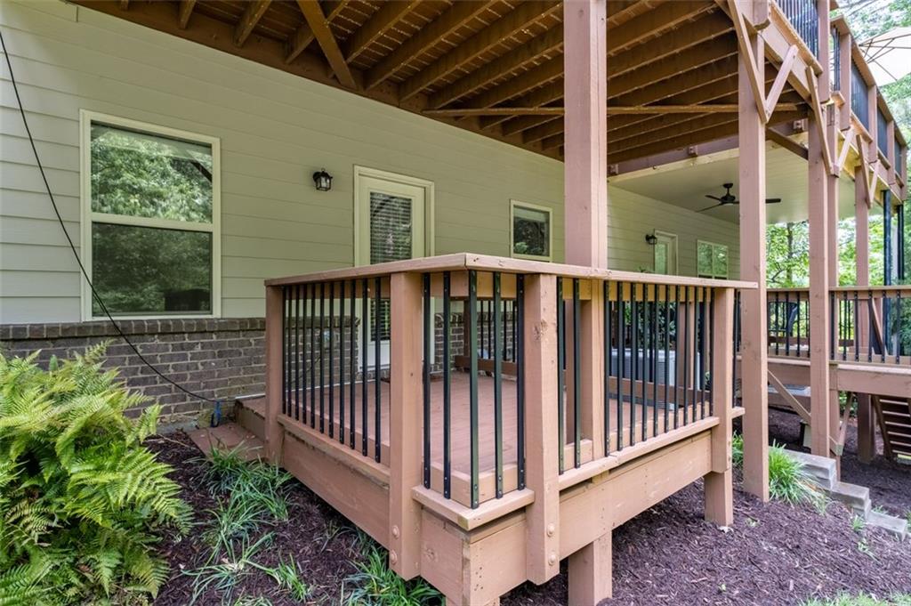 2122 PEMBROKE Drive