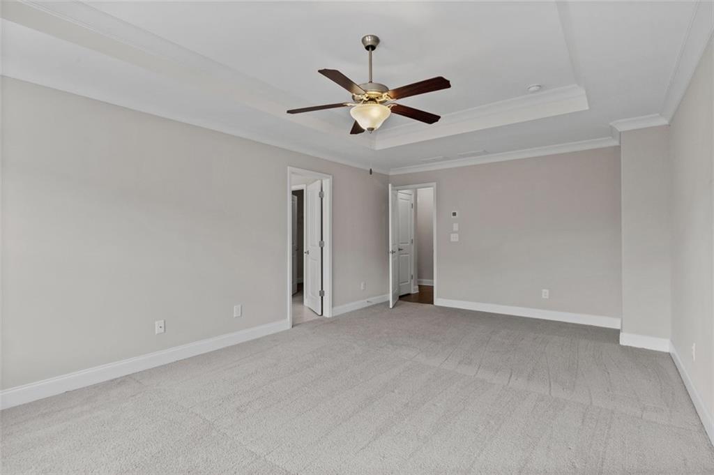 2122 PEMBROKE Drive
