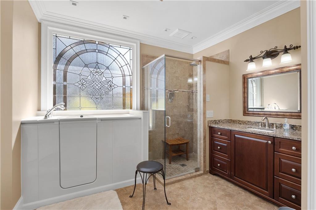 3613 GREYSTONE Circle