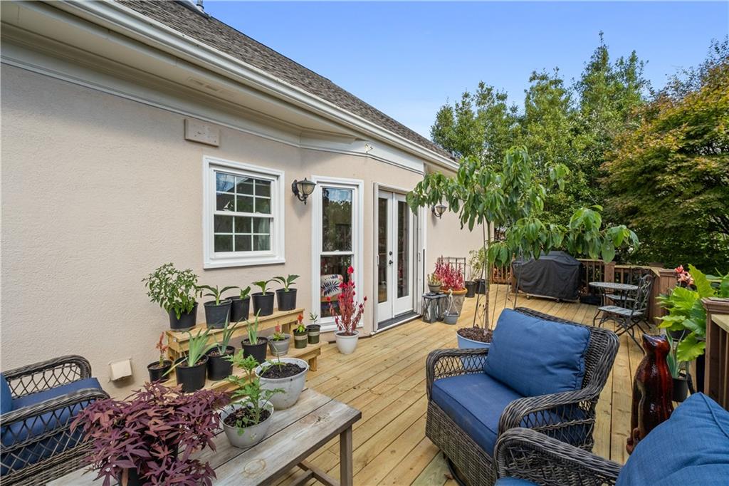 3613 GREYSTONE Circle