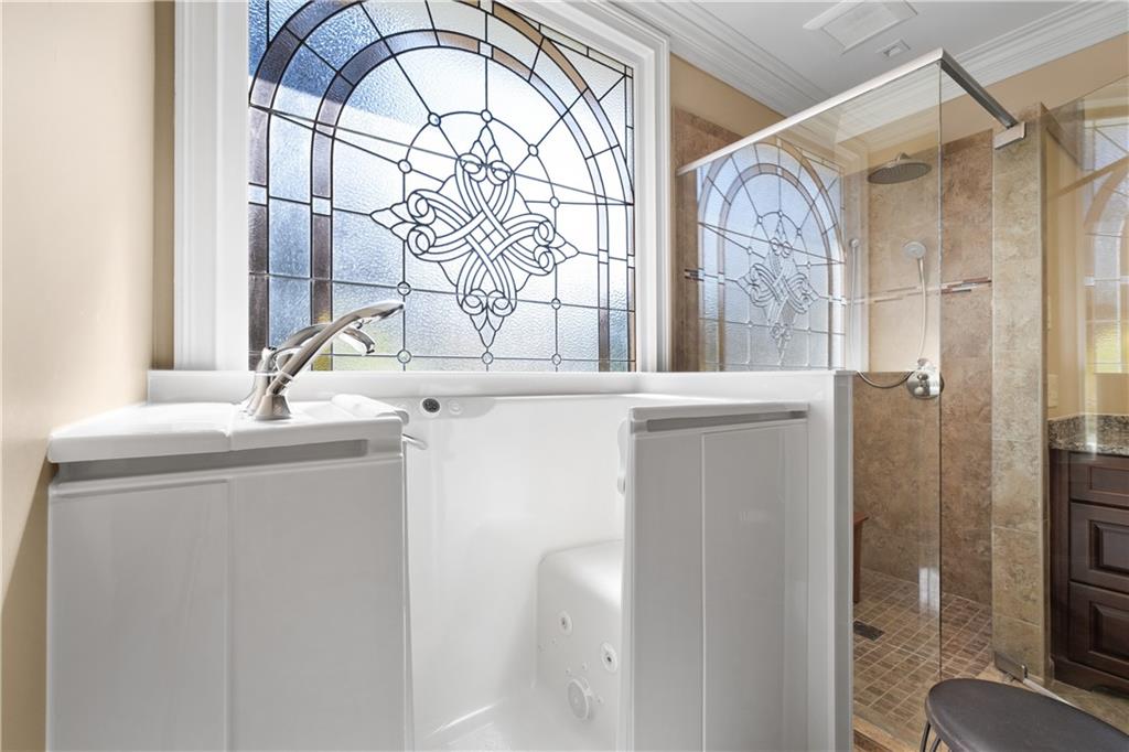 3613 GREYSTONE Circle