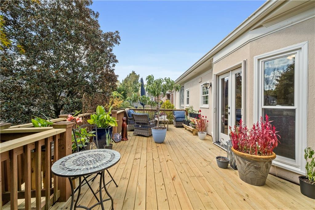 3613 GREYSTONE Circle