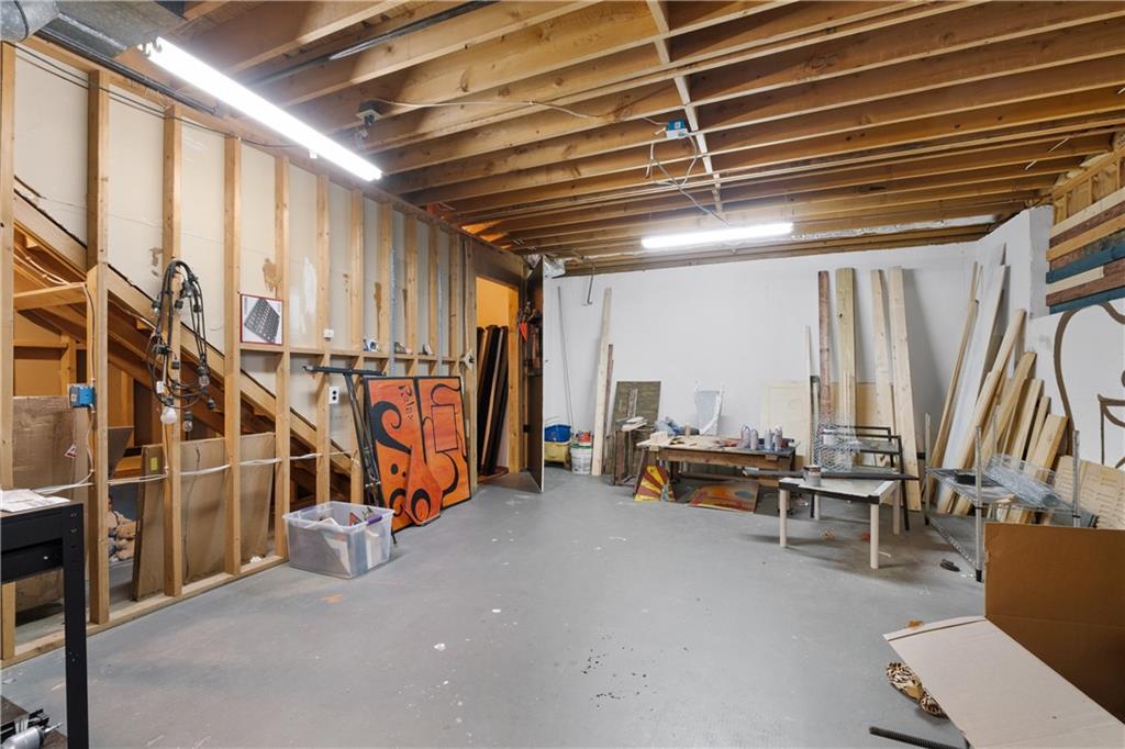 3613 GREYSTONE Circle