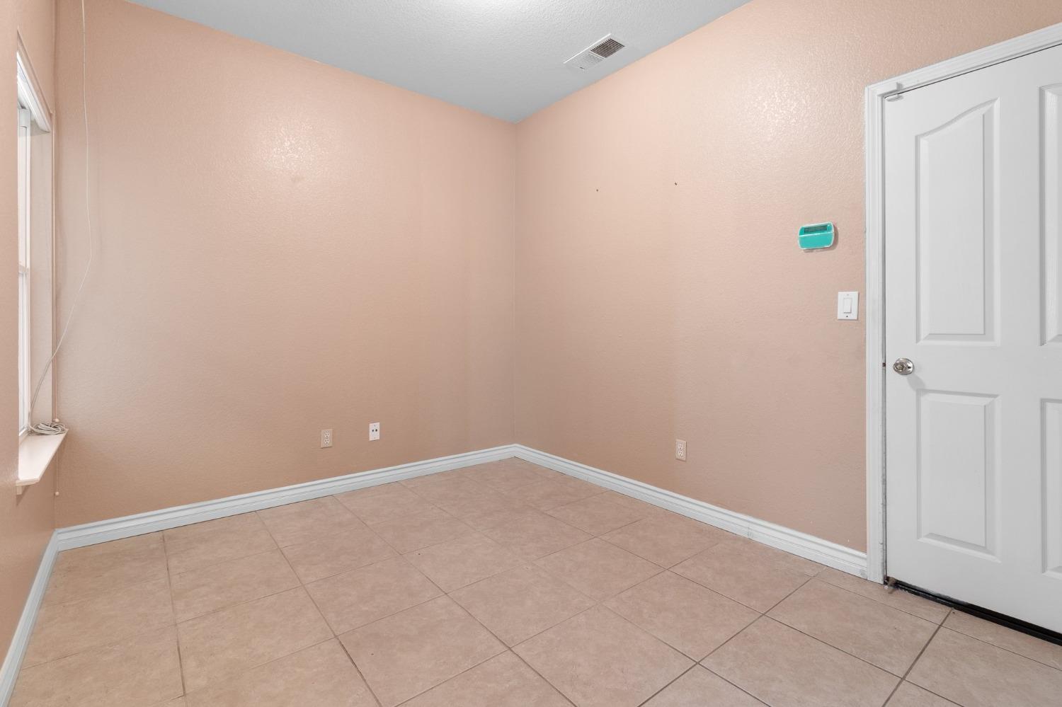 5024 TREETOP Drive