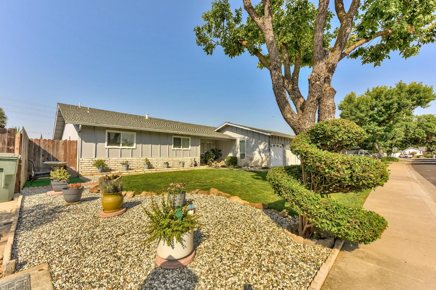 2813 Stoneridge Drive