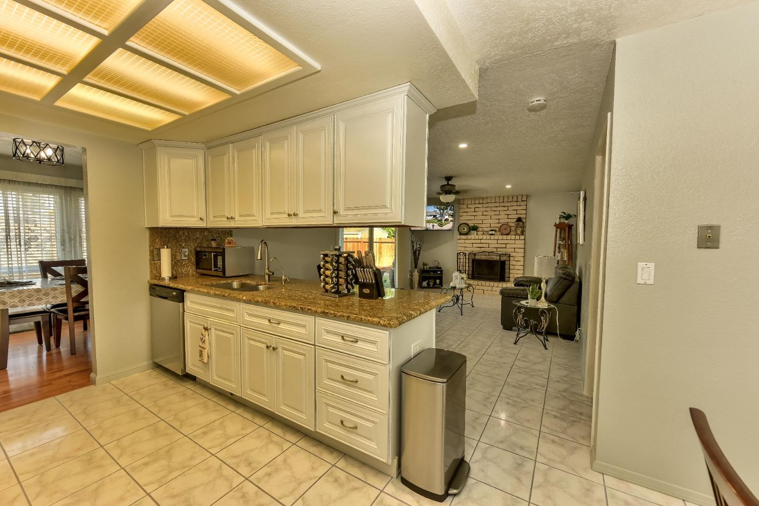 2813 Stoneridge Drive
