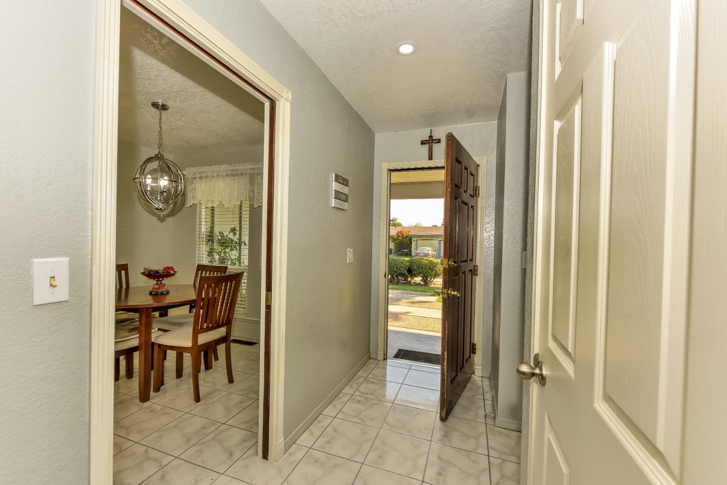 2813 Stoneridge Drive