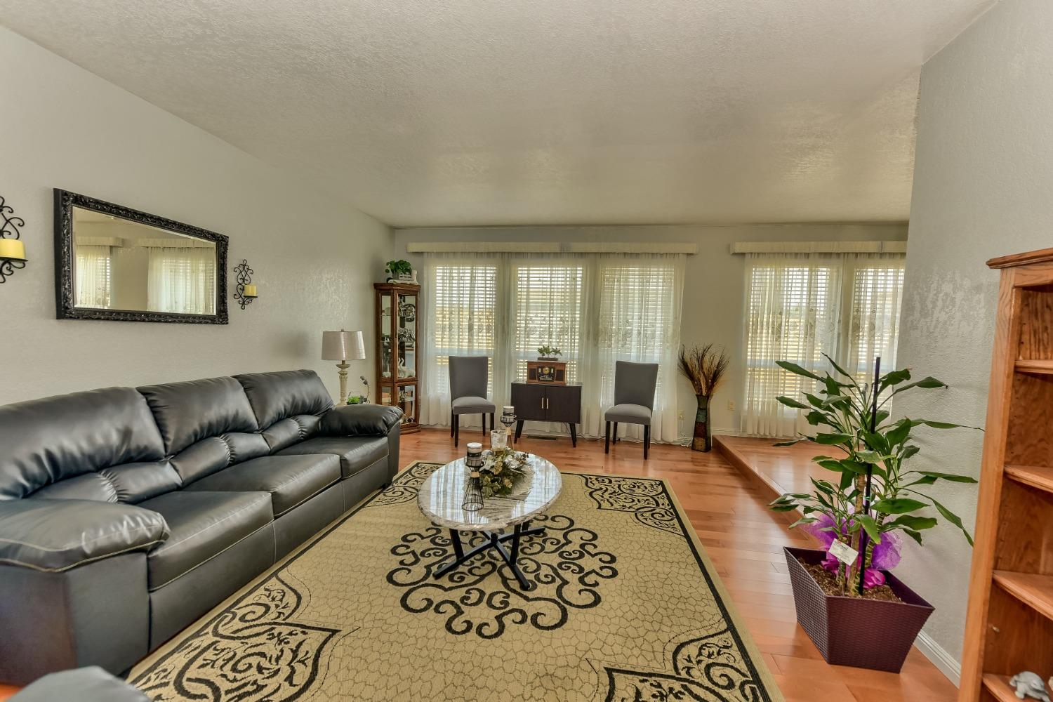 2813 Stoneridge Drive