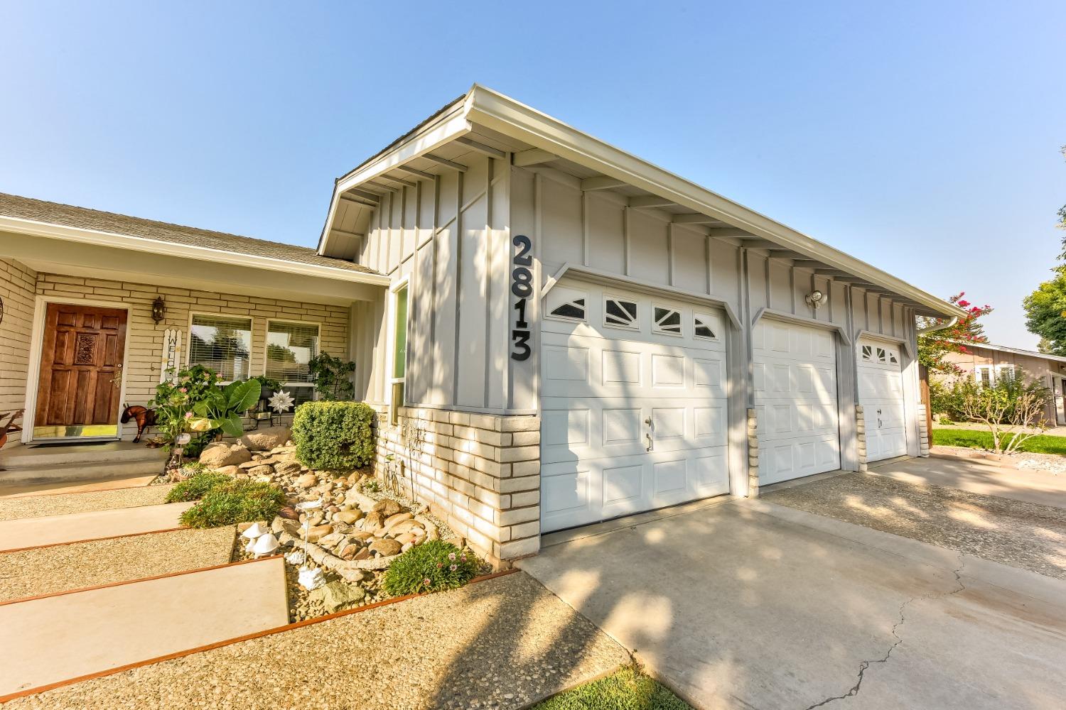 2813 Stoneridge Drive