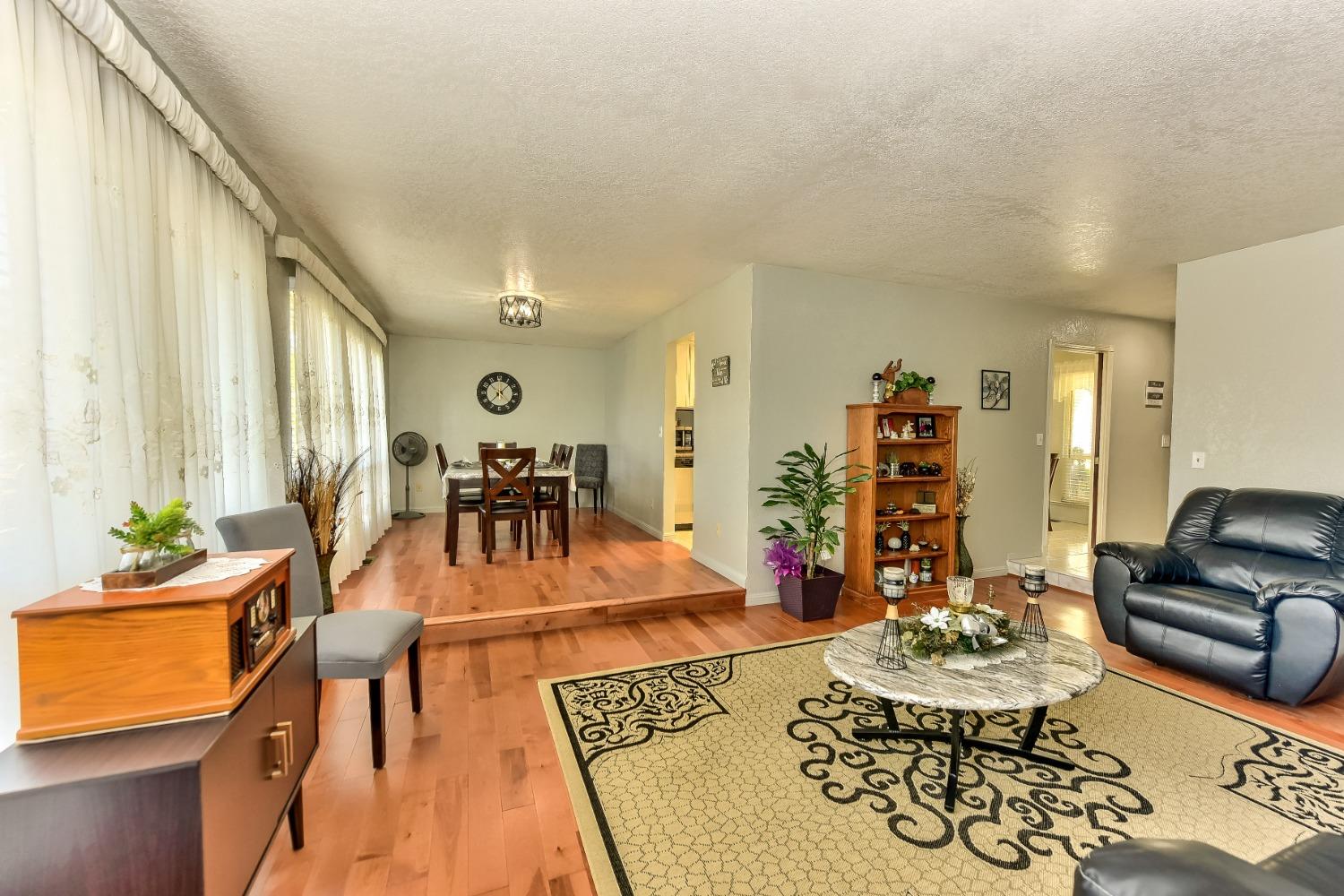 2813 Stoneridge Drive