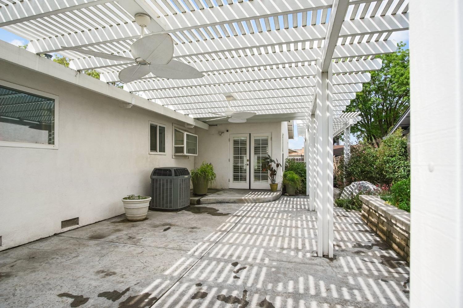 1236 Sonoma Avenue