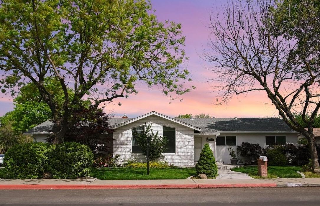1236 Sonoma Avenue