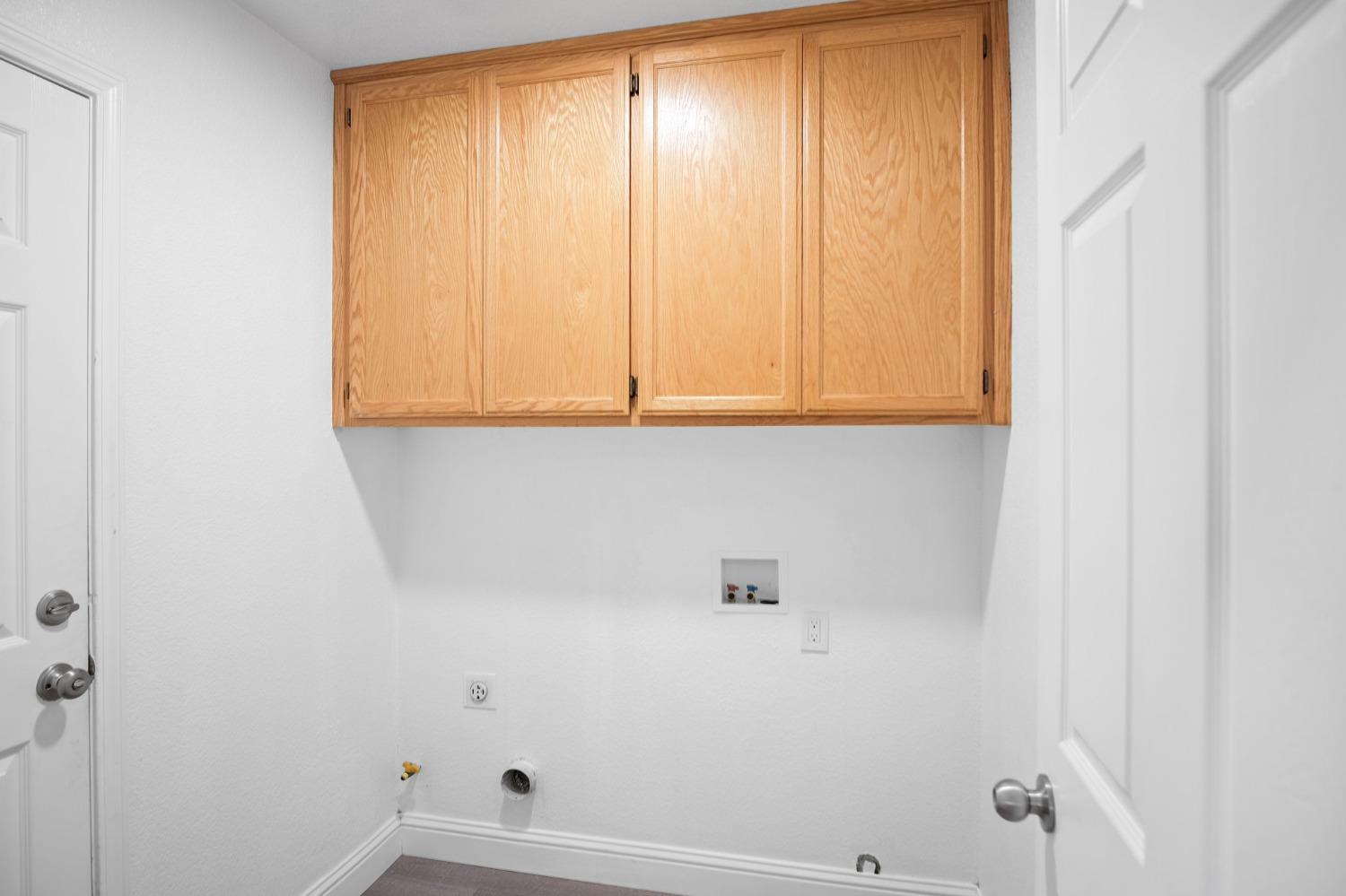 1956 Dewitt Court