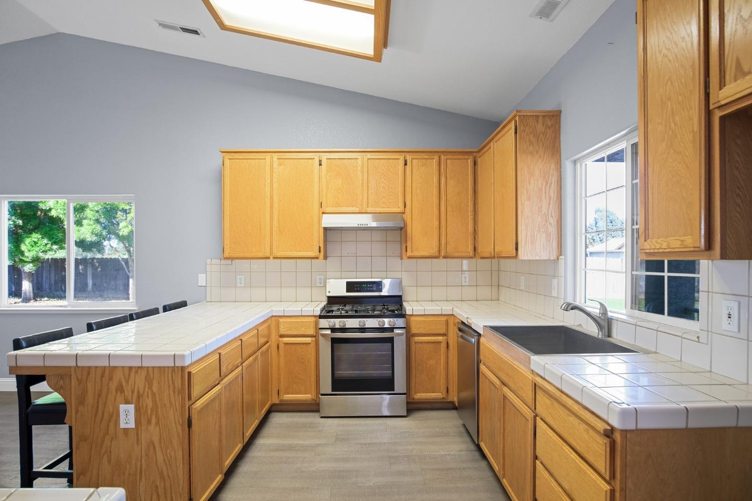 1956 Dewitt Court