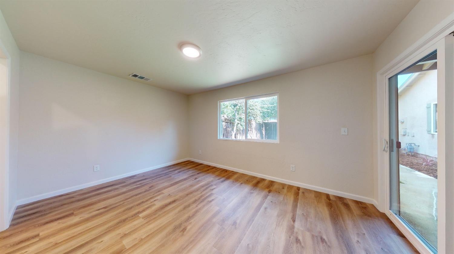 2004 Minoso Drive