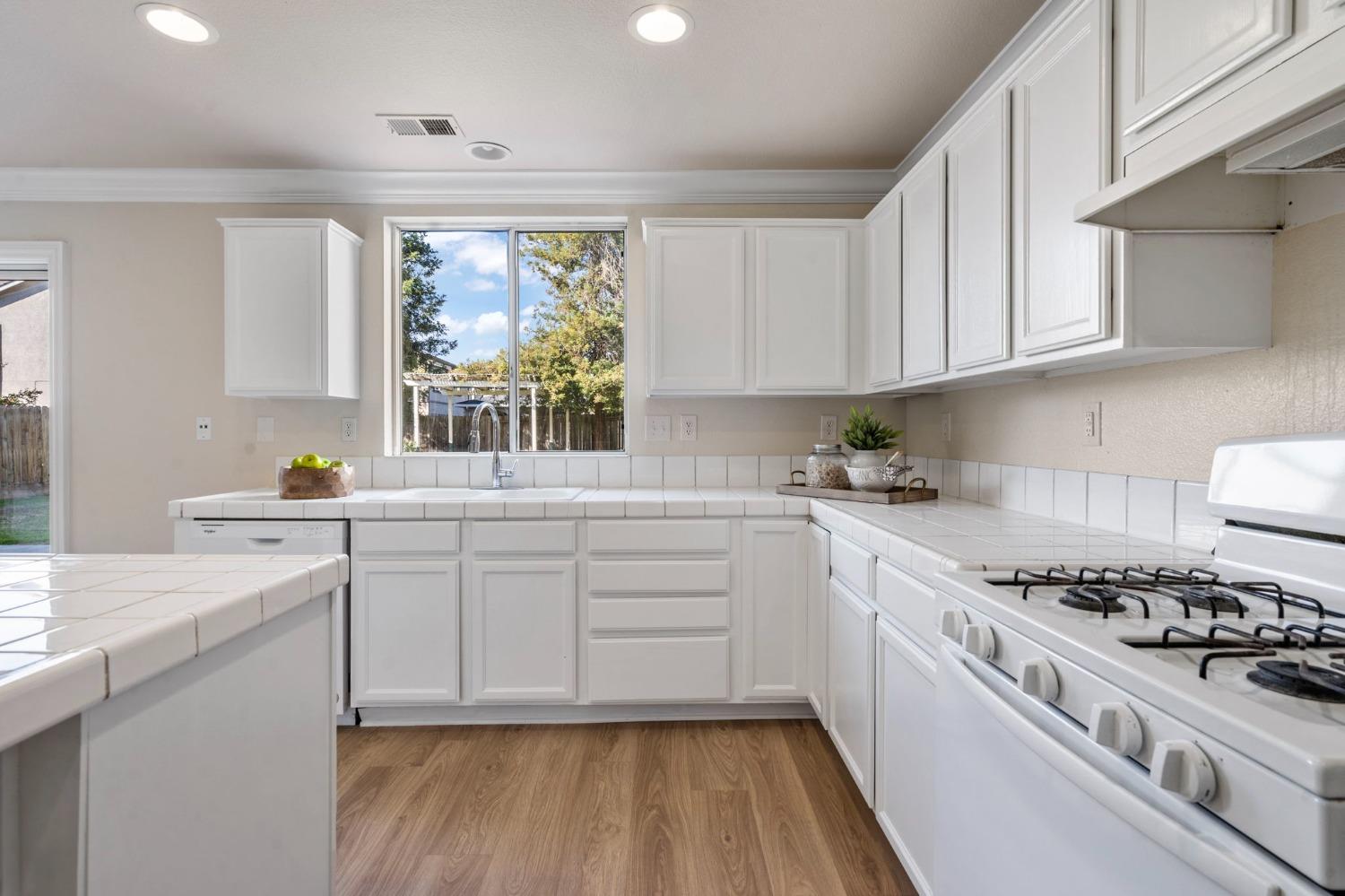 4227 Oceanview Drive