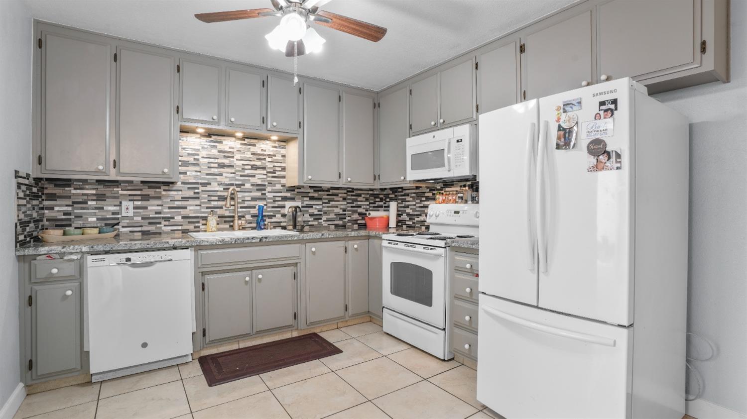 609 Edgebrook Court