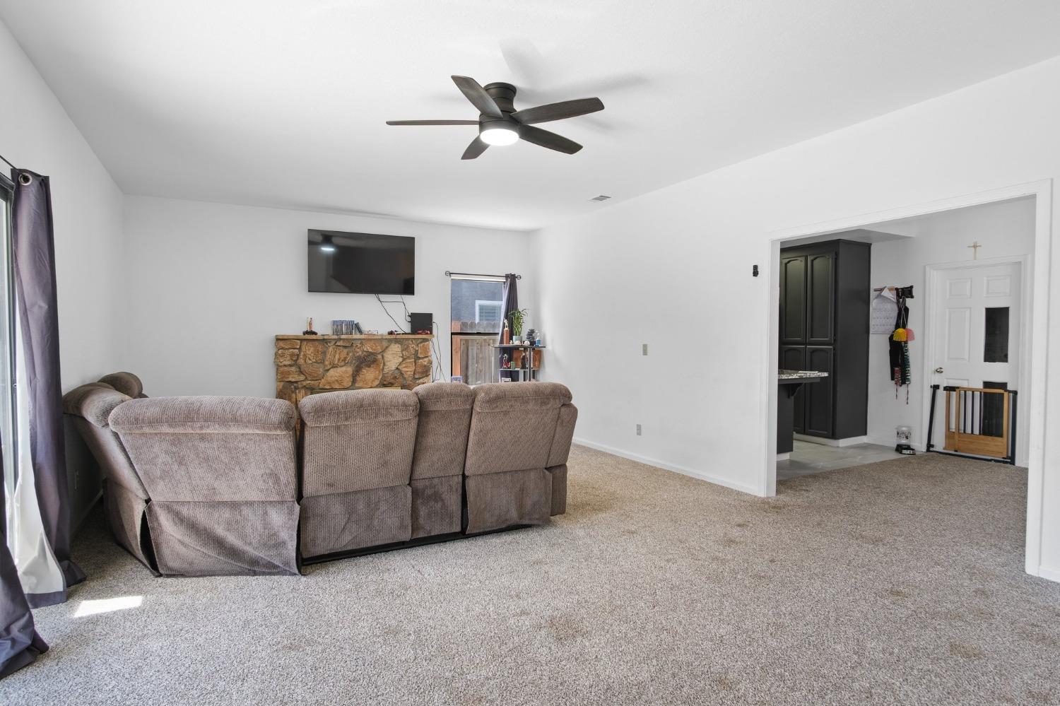 1208 Moffett Road
