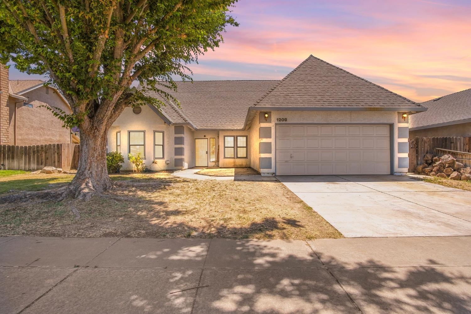 1208 Moffett Road