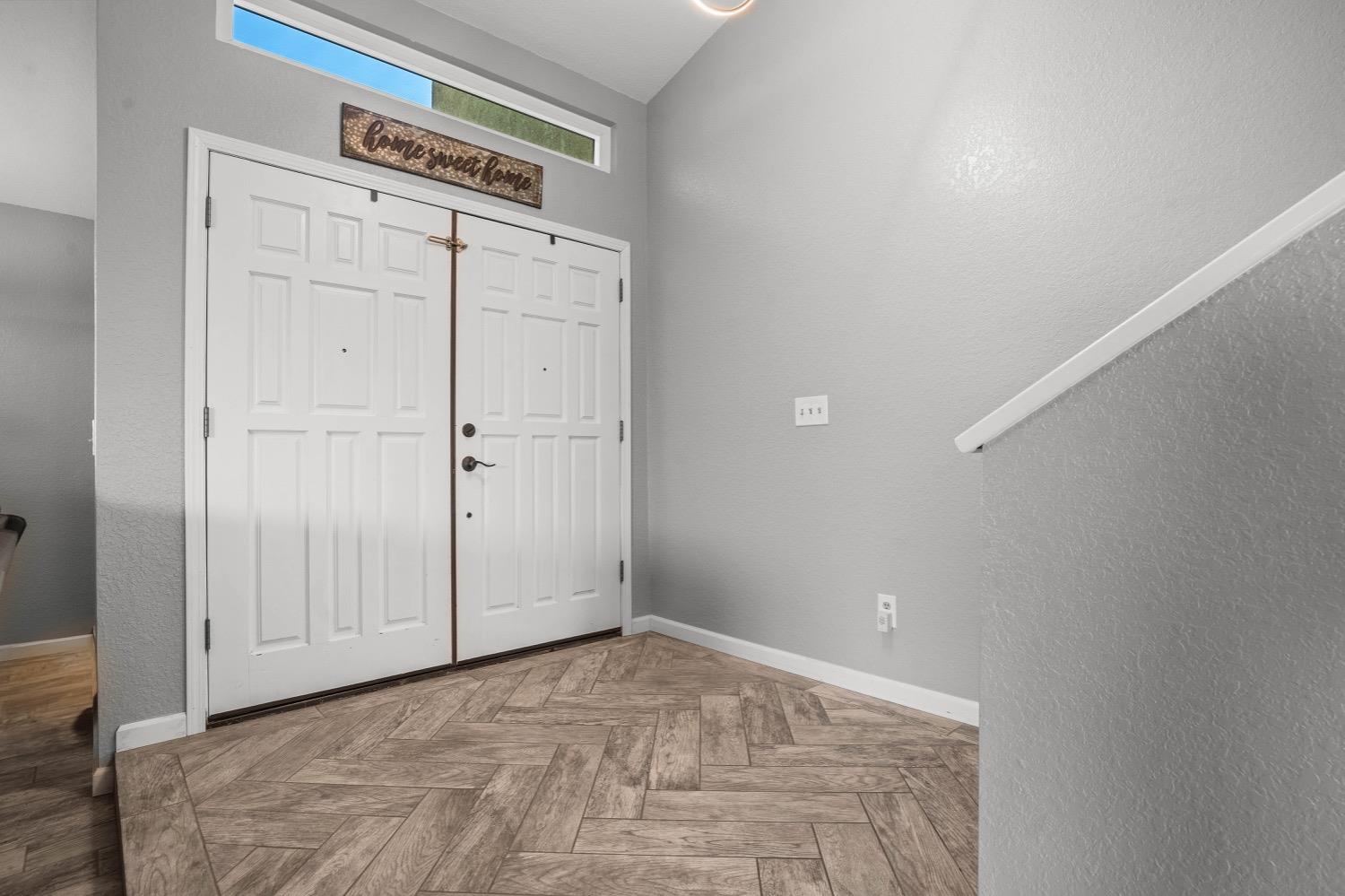 2512 Manor Oak Drive