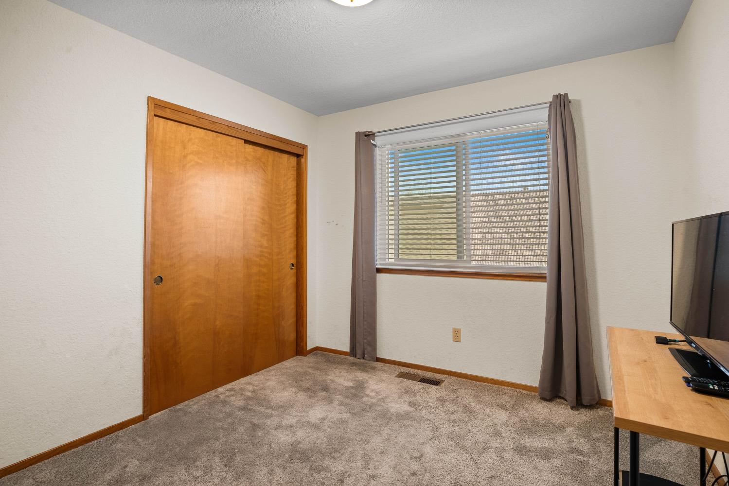 2512 Manor Oak Drive