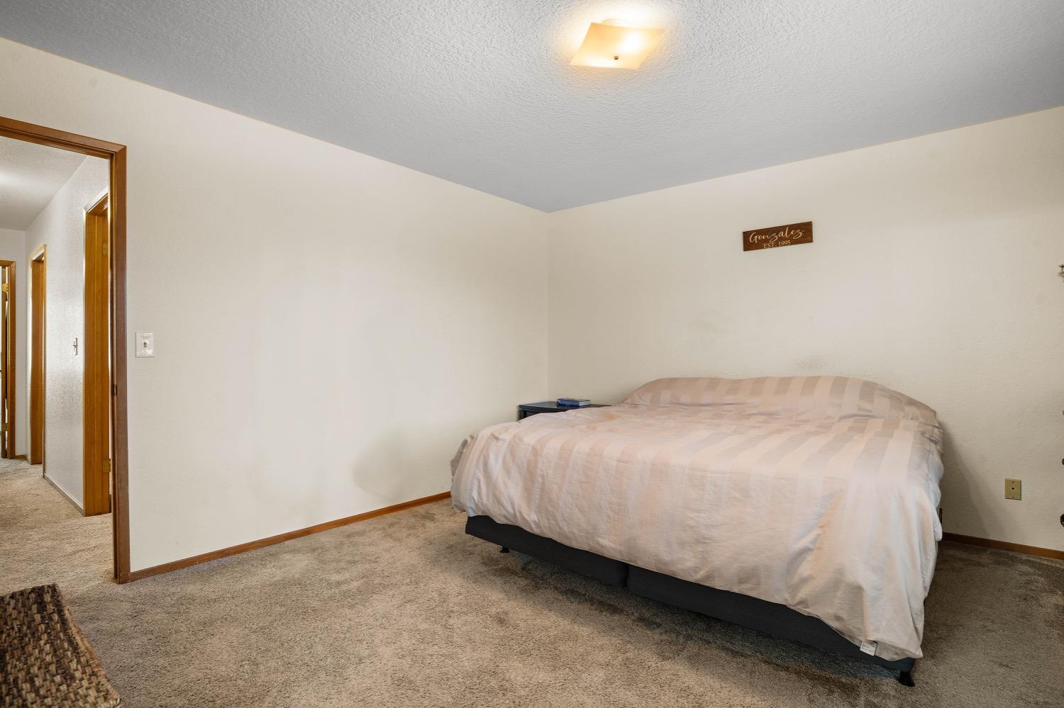 2512 Manor Oak Drive