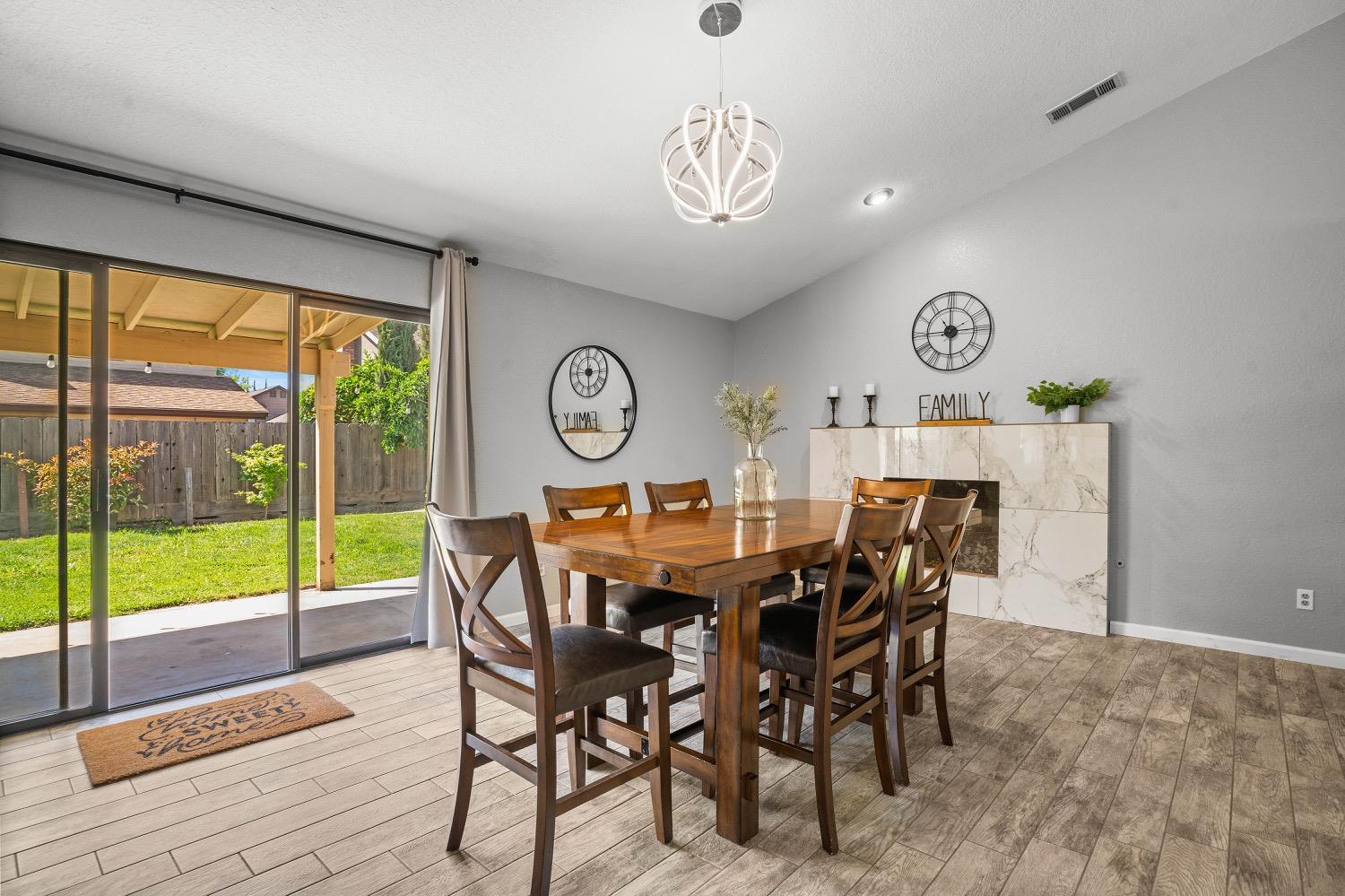 2512 Manor Oak Drive