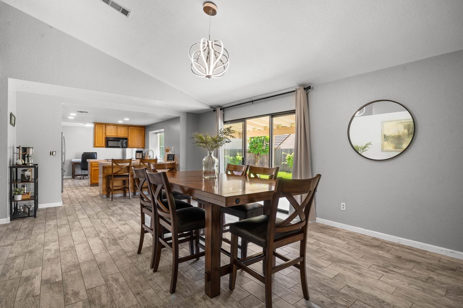 2512 Manor Oak Drive
