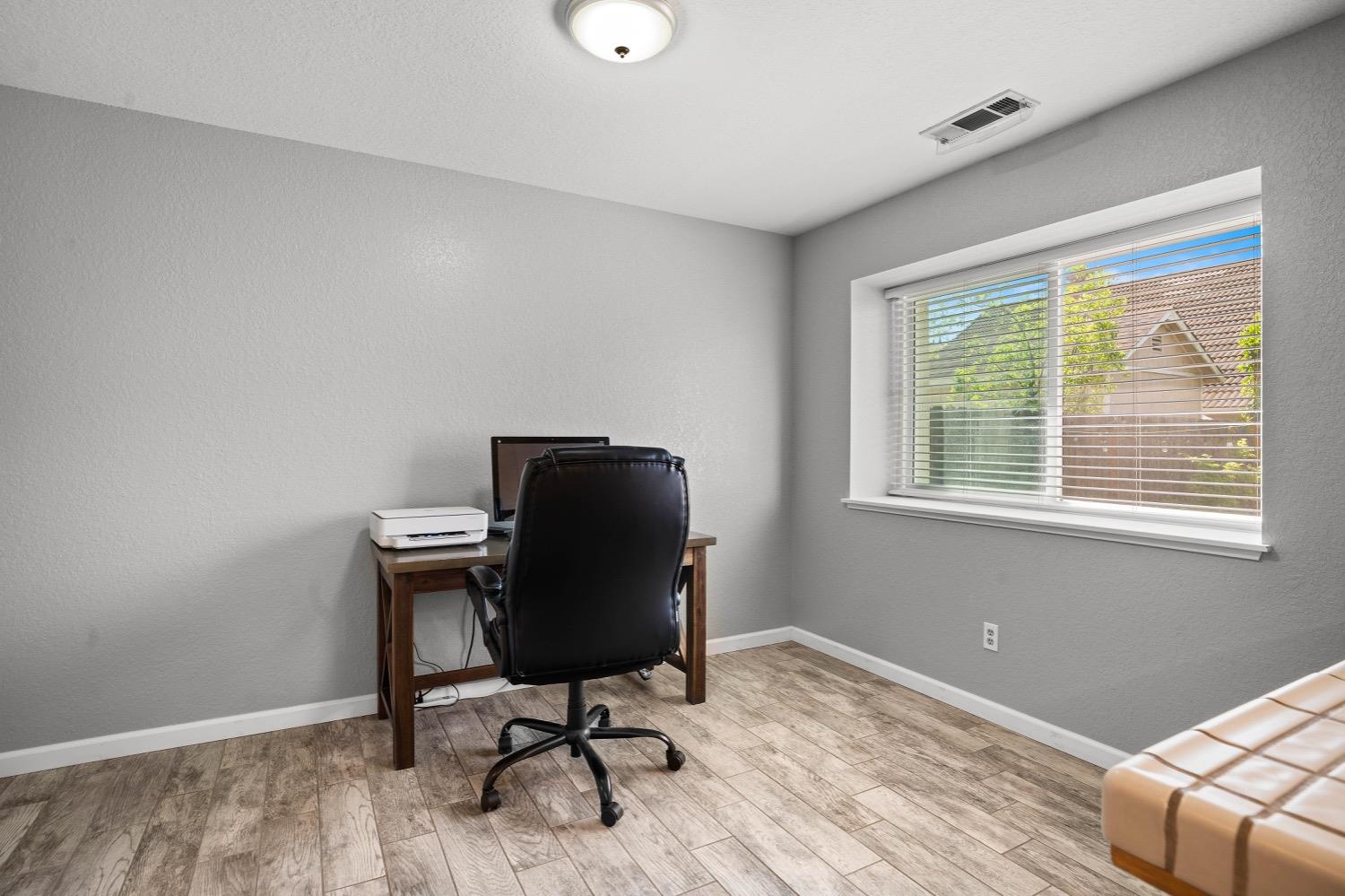 2512 Manor Oak Drive