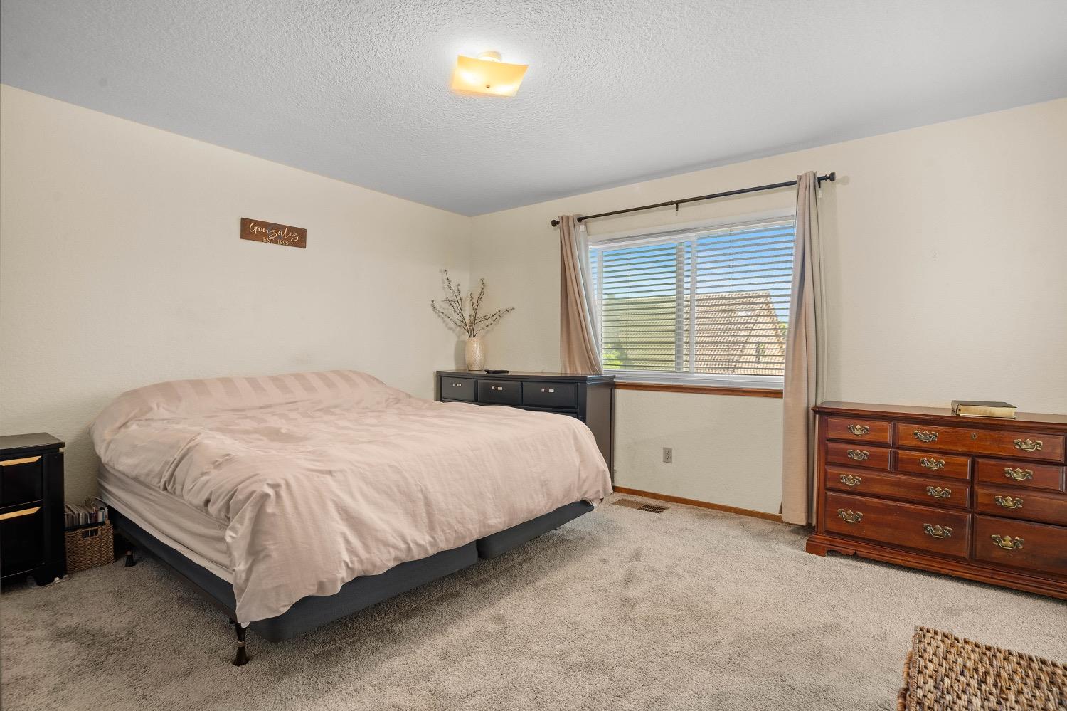 2512 Manor Oak Drive