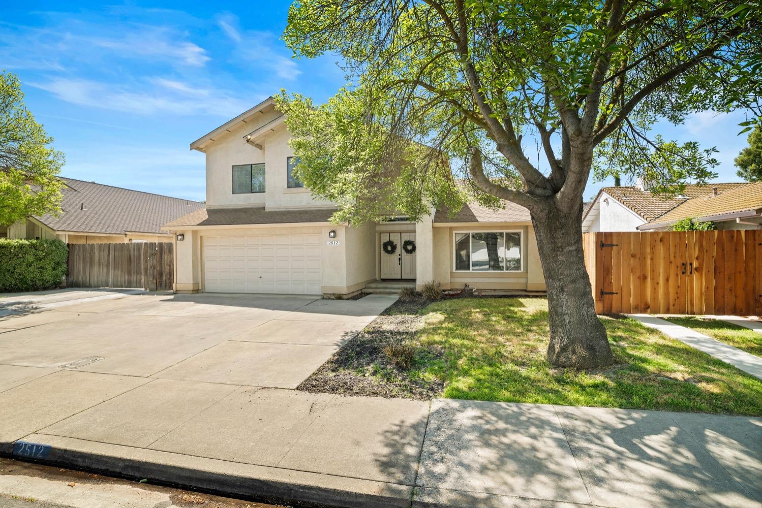 2512 Manor Oak Drive