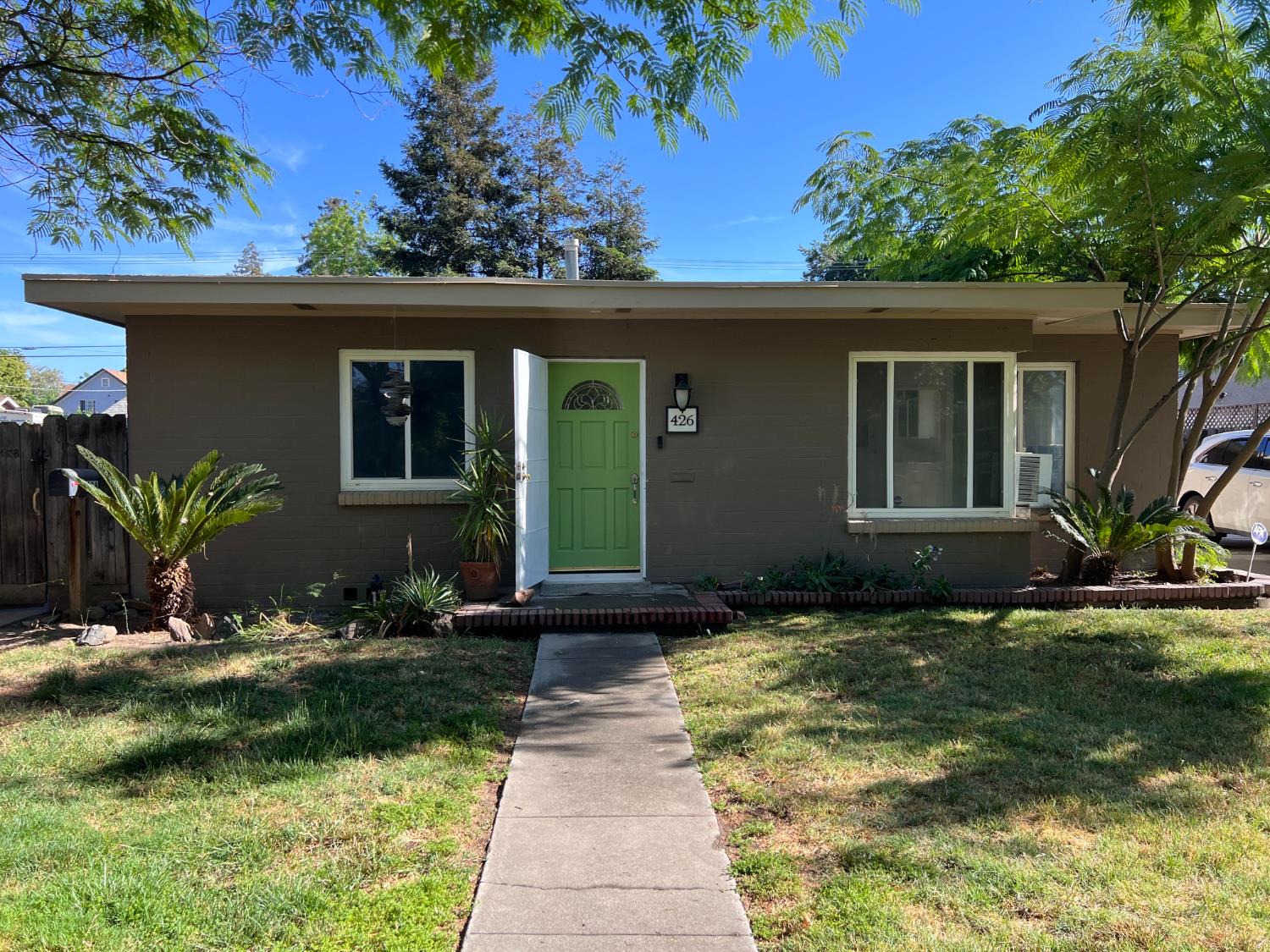 426 Flower Street