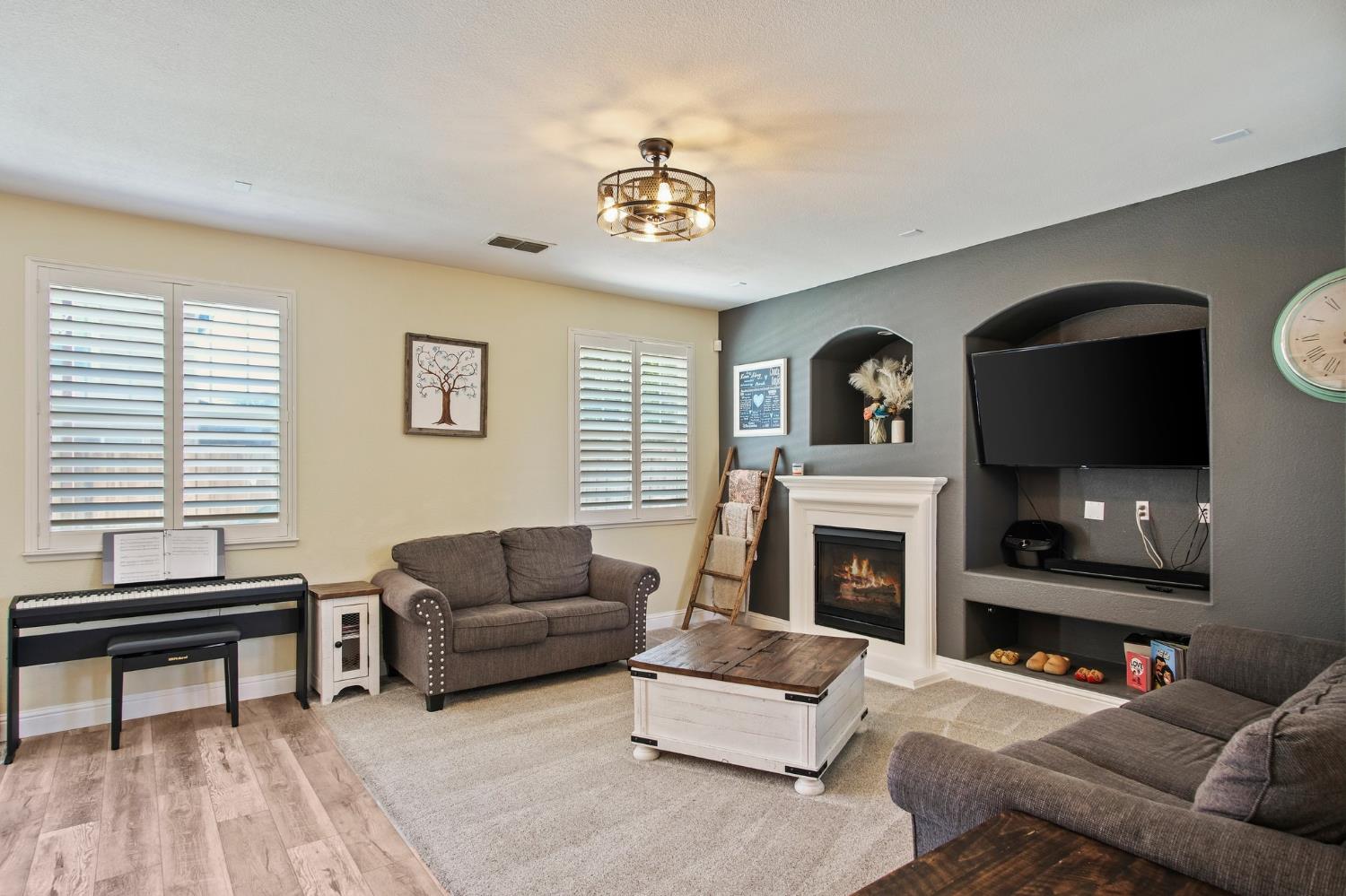 1883 Packsaddle Street