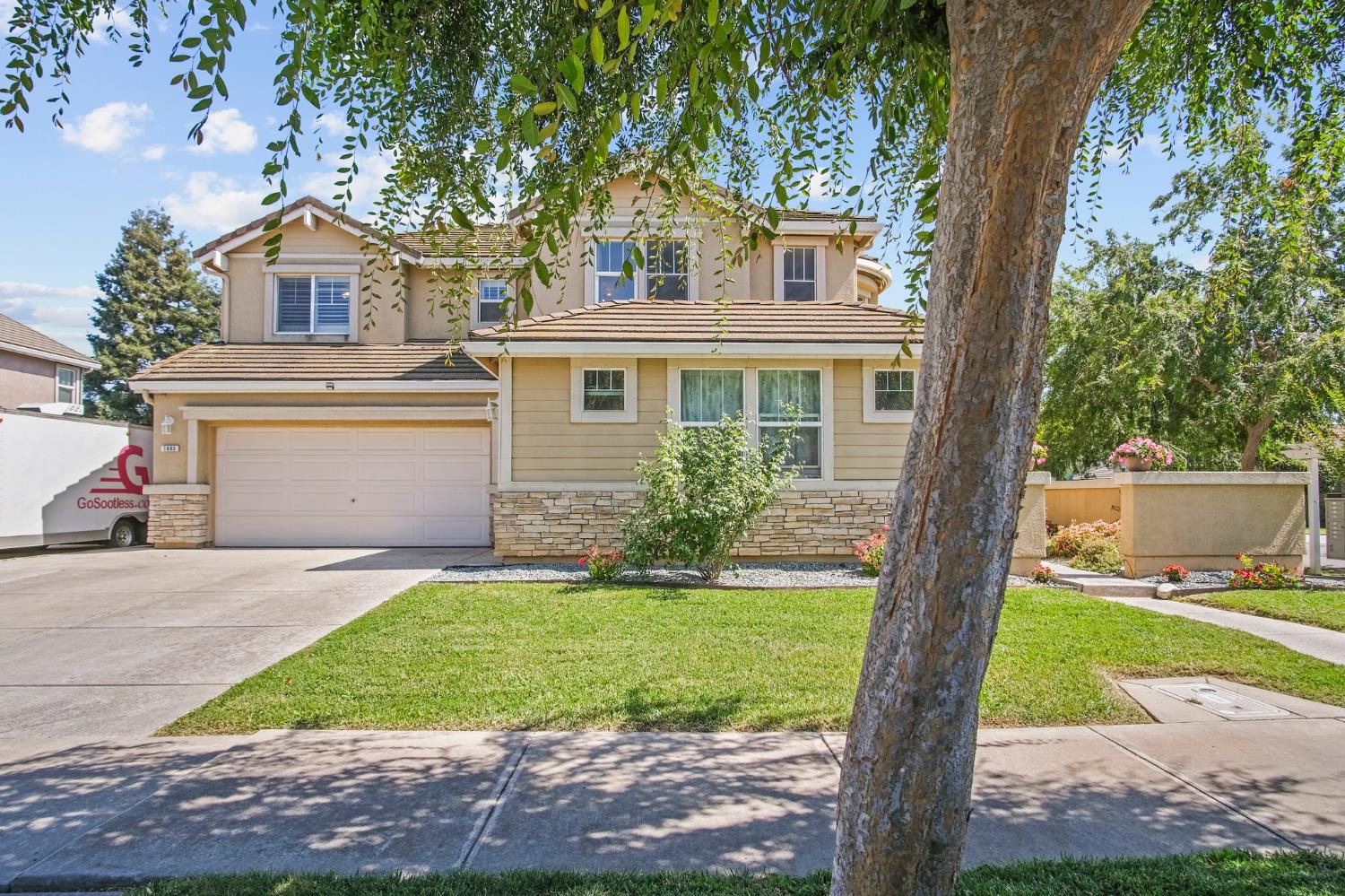 1883 Packsaddle Street