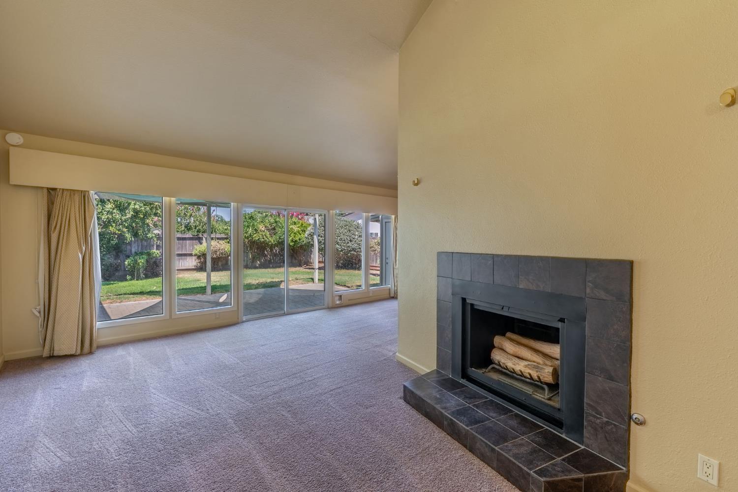 1113 Sonoma Avenue