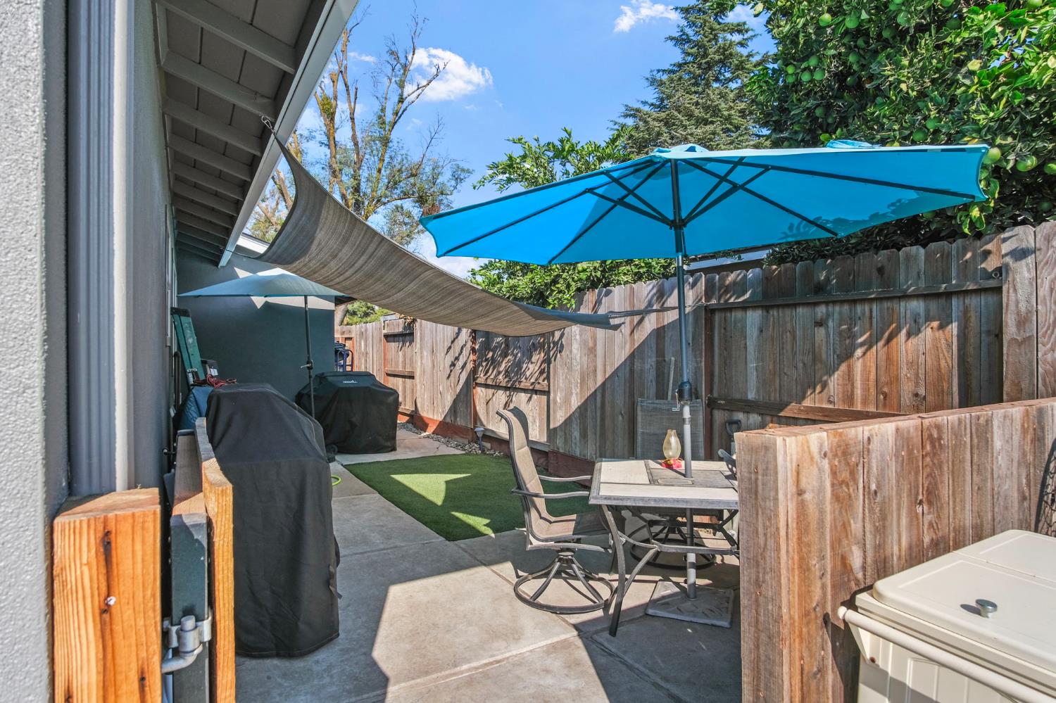 3404 Baron Avenue