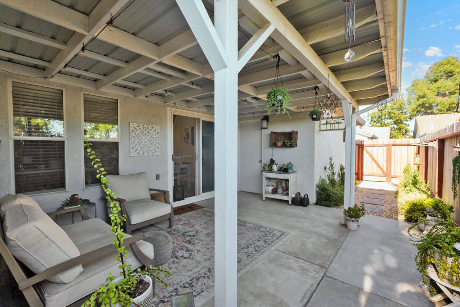 2704 Parkway