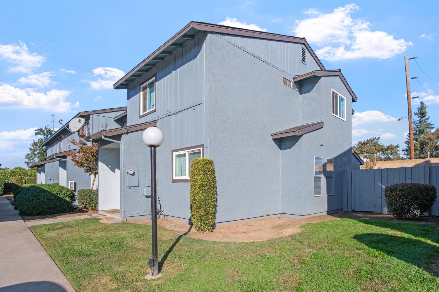 580 Pirinen Lane E