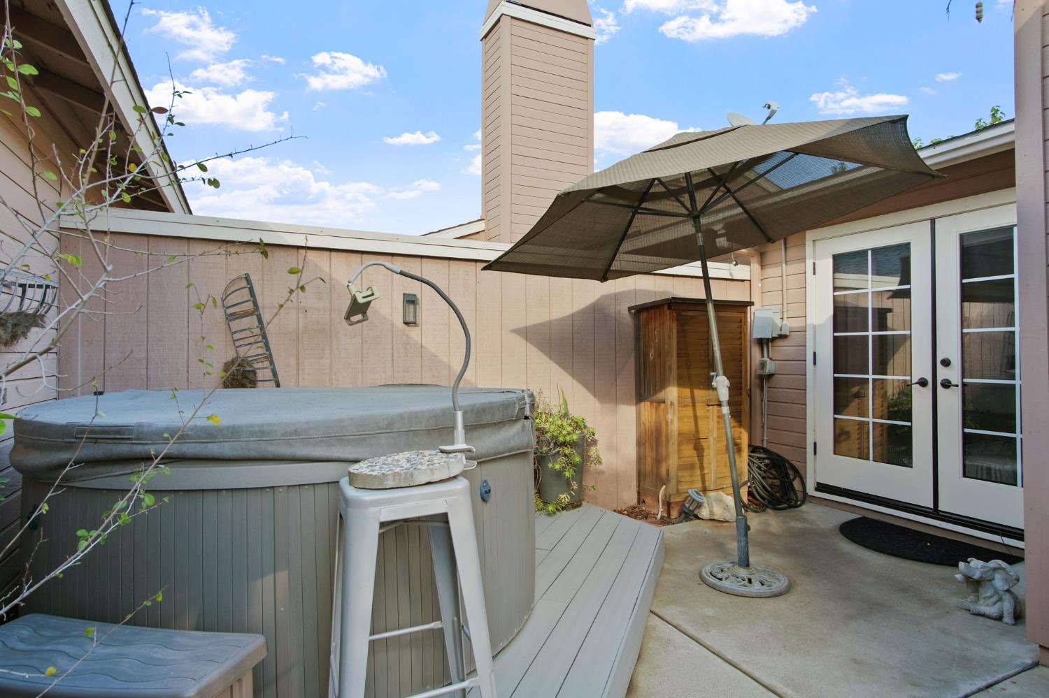 1200 Lakewood Avenue 2