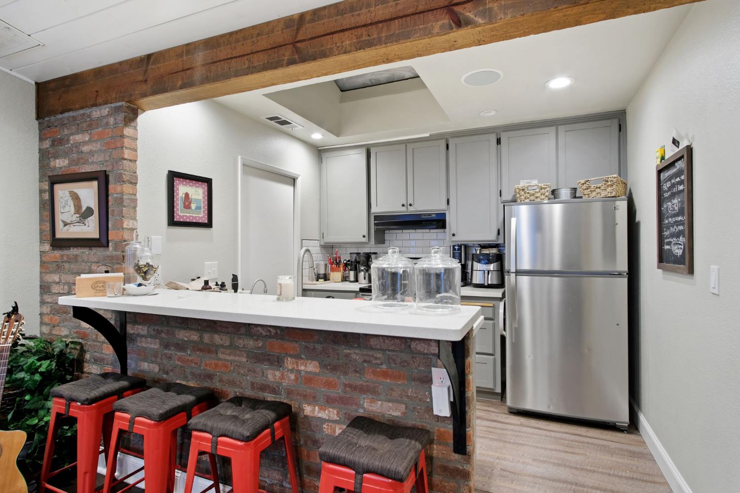 1200 Lakewood Avenue 2