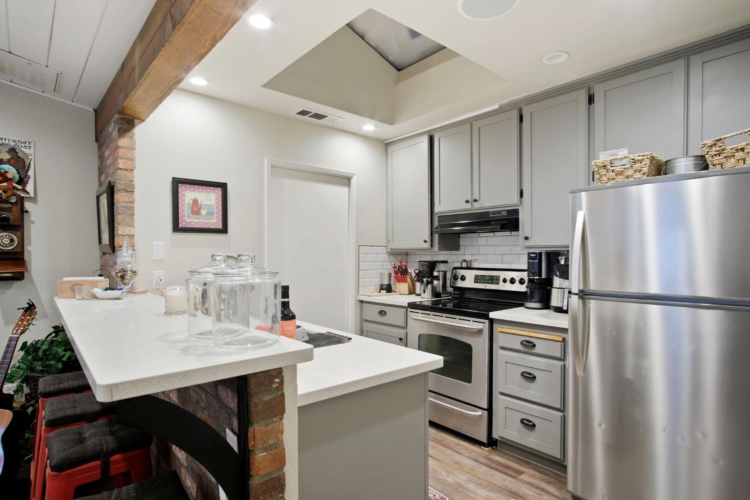 1200 Lakewood Avenue 2