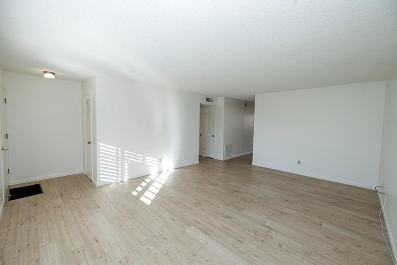 617 W Granger Avenue 17